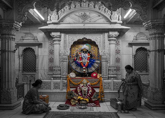 Banke Bihari Temple Features