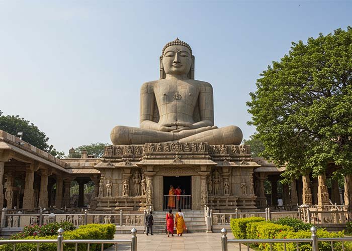 Gomateshwara Temple Features